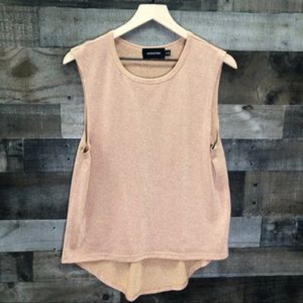 Pink tank top